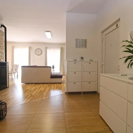 Vlado 2266 Apartment *
